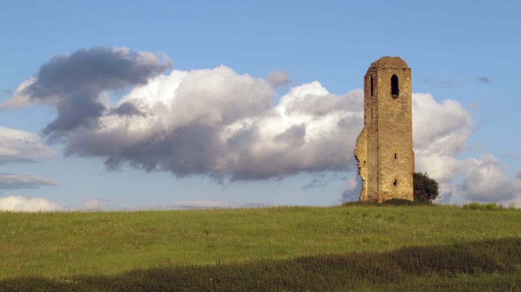 Ruina Kostola sv.Stanislava v Miloji