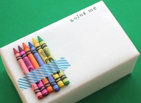 darcekove balenie s pastelkami