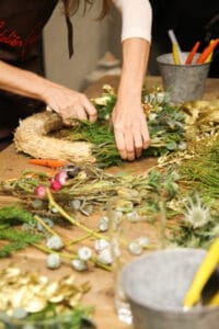 Pridávanie zelene do venca