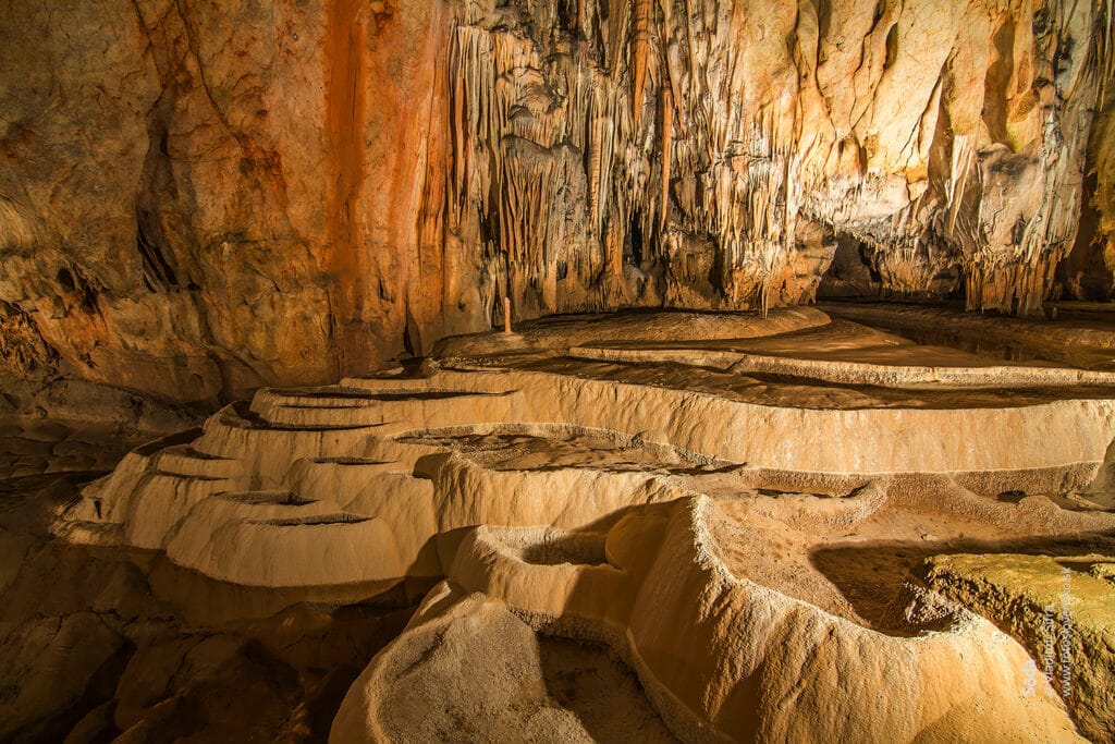 Spomedzi všetkých krás Domice zrejme najviac vynikajú Rímske kúpele v Majkovom dóme.
