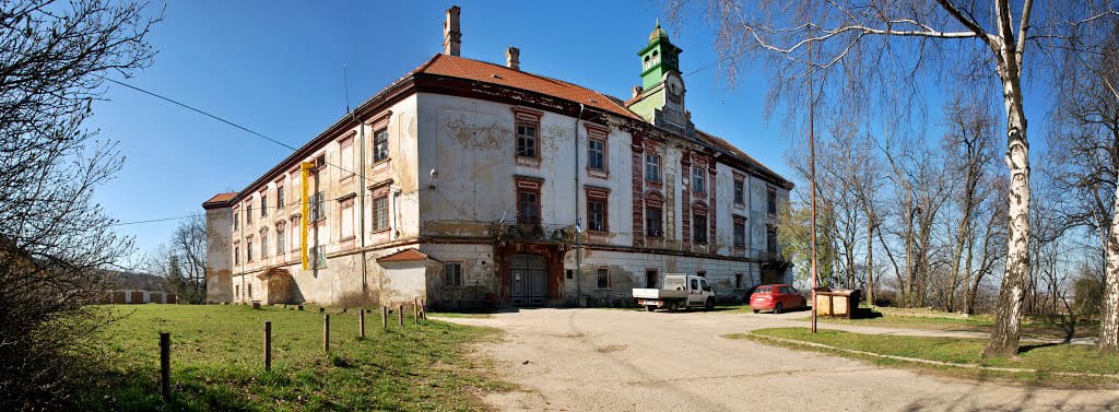 Zámok, Hlohovec