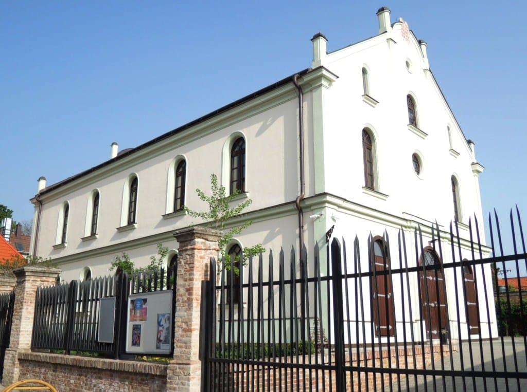 Synagóga Café